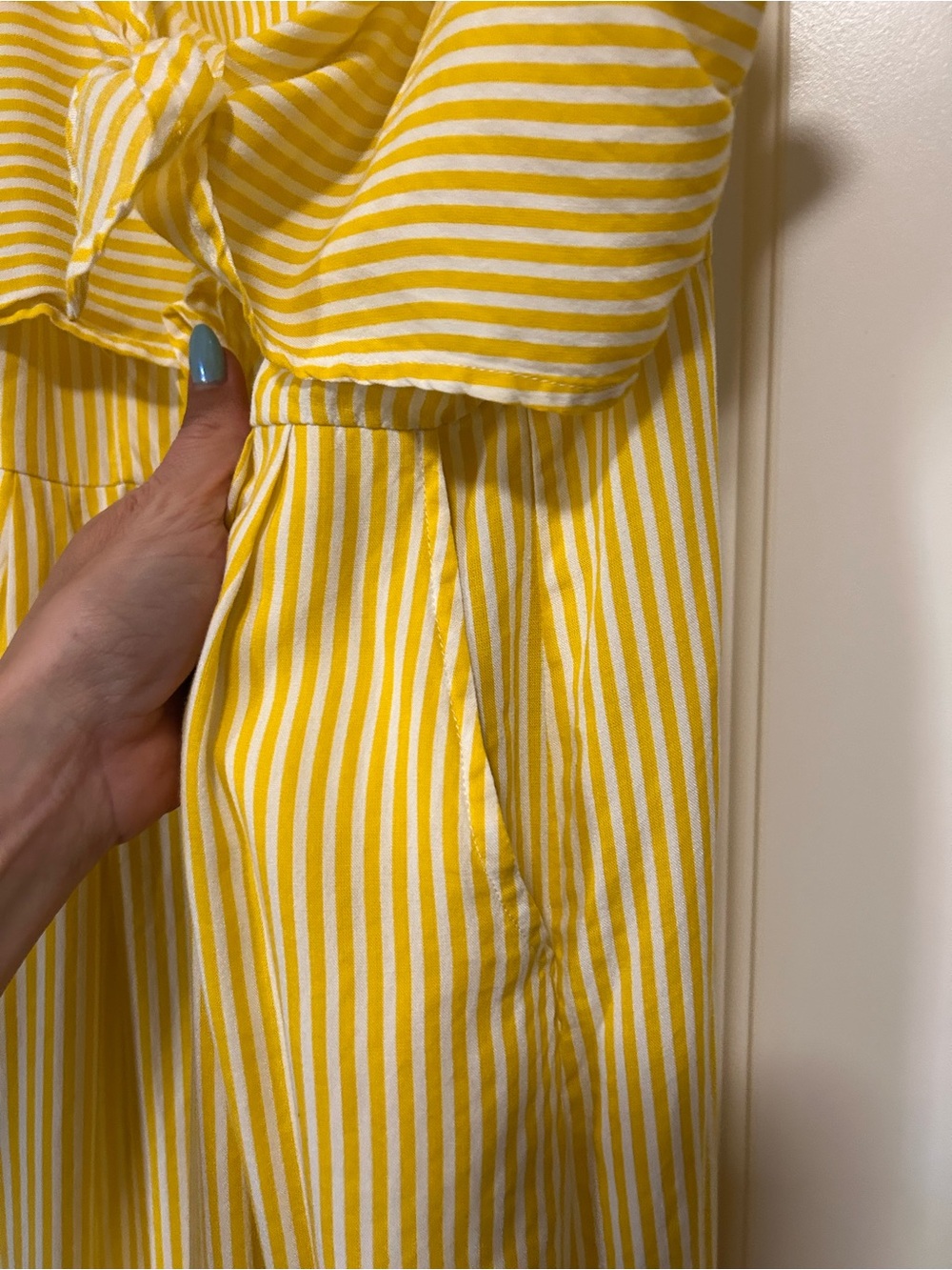 ☀️🌻Summer Sunshine🍋☀️Striped Spaghetti Strap Jumpsuit Romper🍍🔆 - Picture 9 of 13